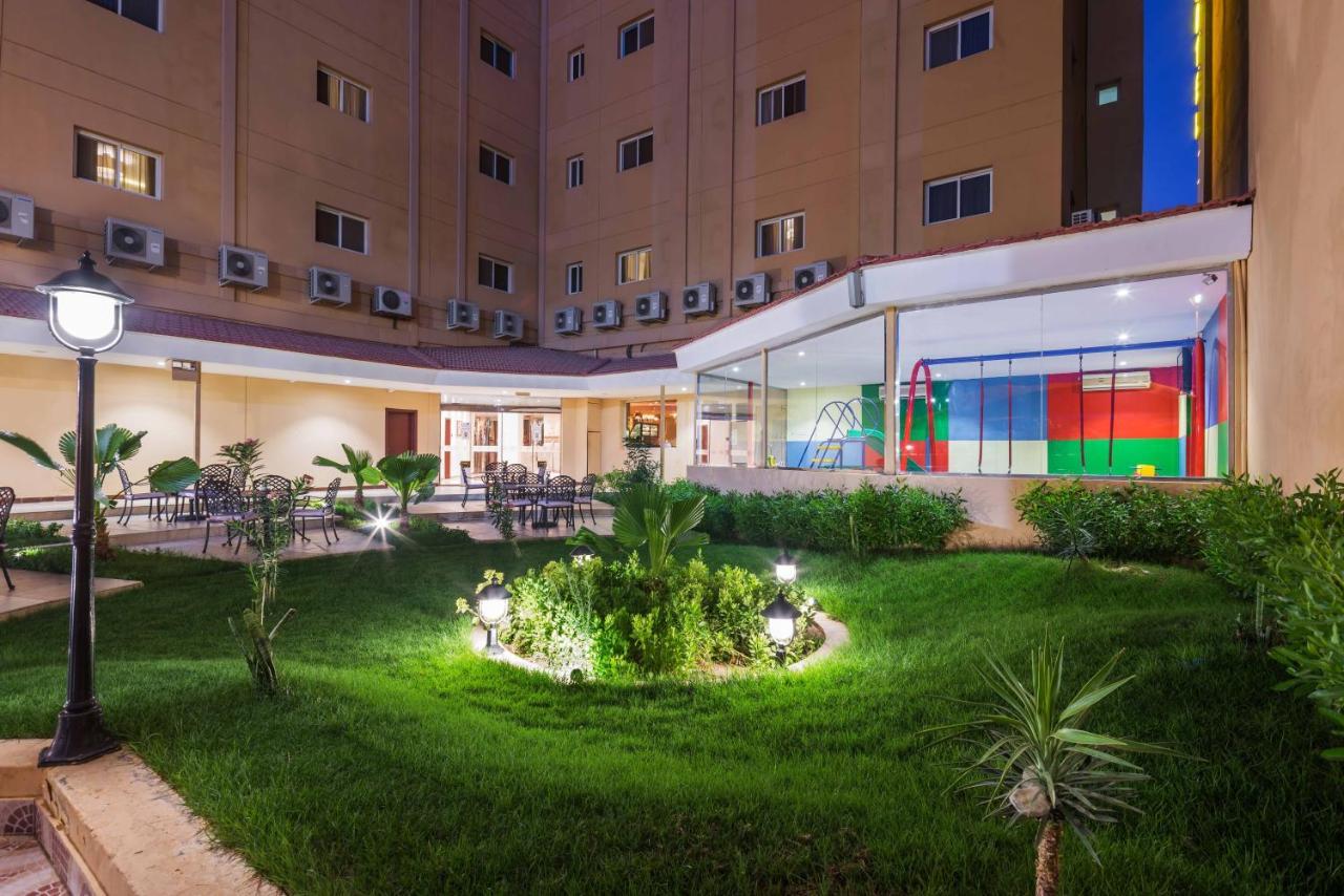 Aparthotel Boudl Al Maidan à Ḩafar al Bāţin Extérieur photo